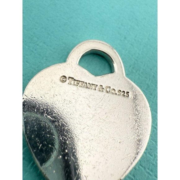 Tiffany & Co. “Key To My Heart” Charm from Notes Collection Sterling Silver - Picture 5 of 6